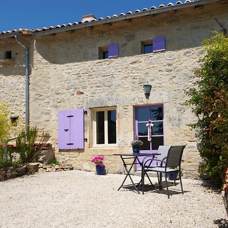 Gite Rural La Maison Mauve Ventouse Buitenkant foto