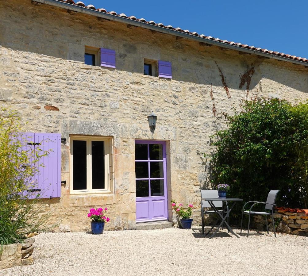 Gite Rural La Maison Mauve Ventouse Buitenkant foto