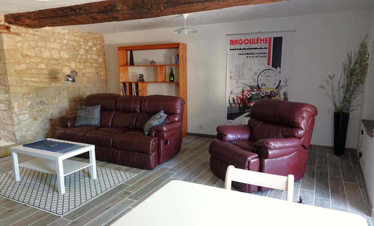Gite Rural La Maison Mauve Ventouse Buitenkant foto